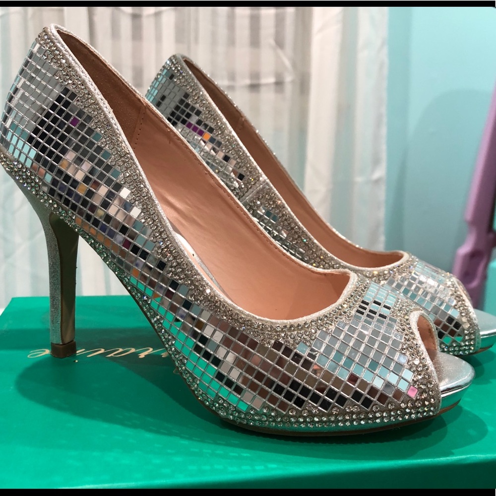 Meet your Posher, Krystal